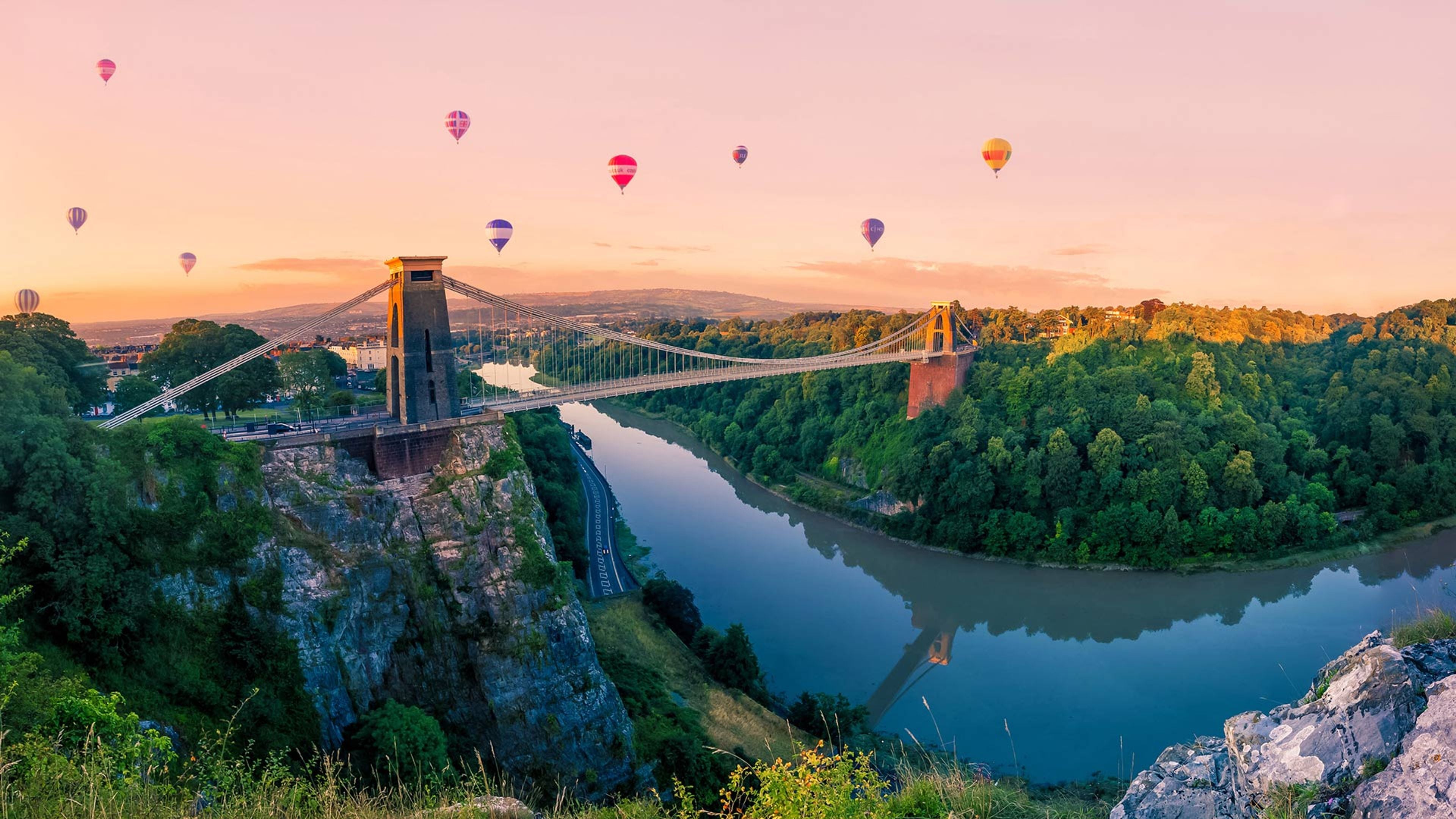 Bristol Clifton Suspension Bridge with Hot Air Balloons